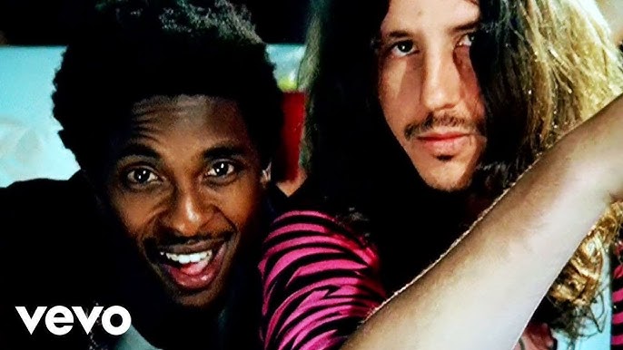 Shwayze - Performance Photo 1